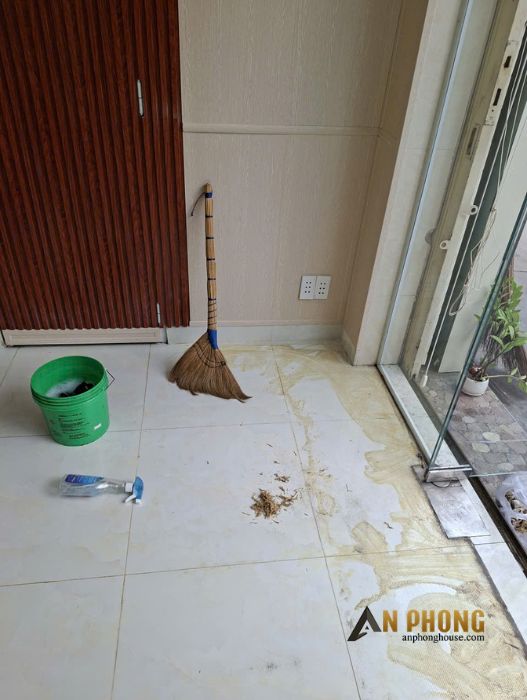 tẩy keo dán thảm, sàn nhựa