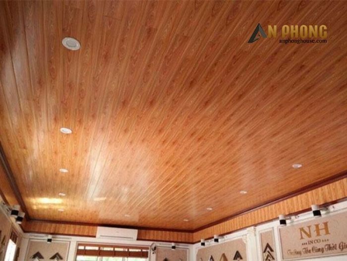 Thi Công Tấm Nhựa Ốp Tường Vân Gỗ Quận 4