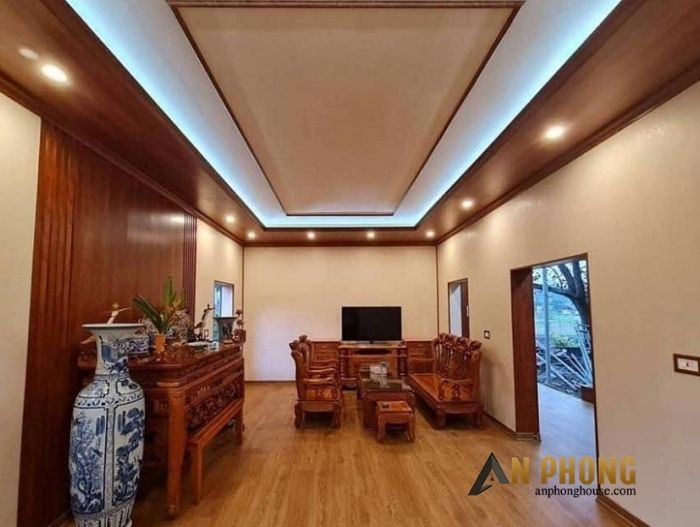 Thi Công Tấm Nhựa Ốp Tường Vân Gỗ Quận 4