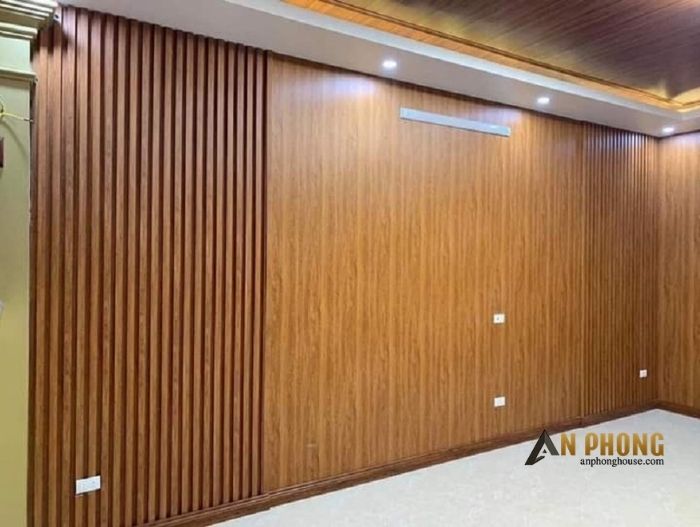 Thi công tấm nhựa ốp tường vân gỗ quận 7