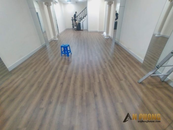 cung cấp sàn nhựa giả gỗ quận tân bình
