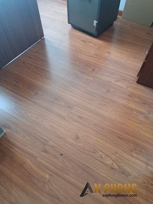cung cấp sàn nhựa giả gỗ quận 10